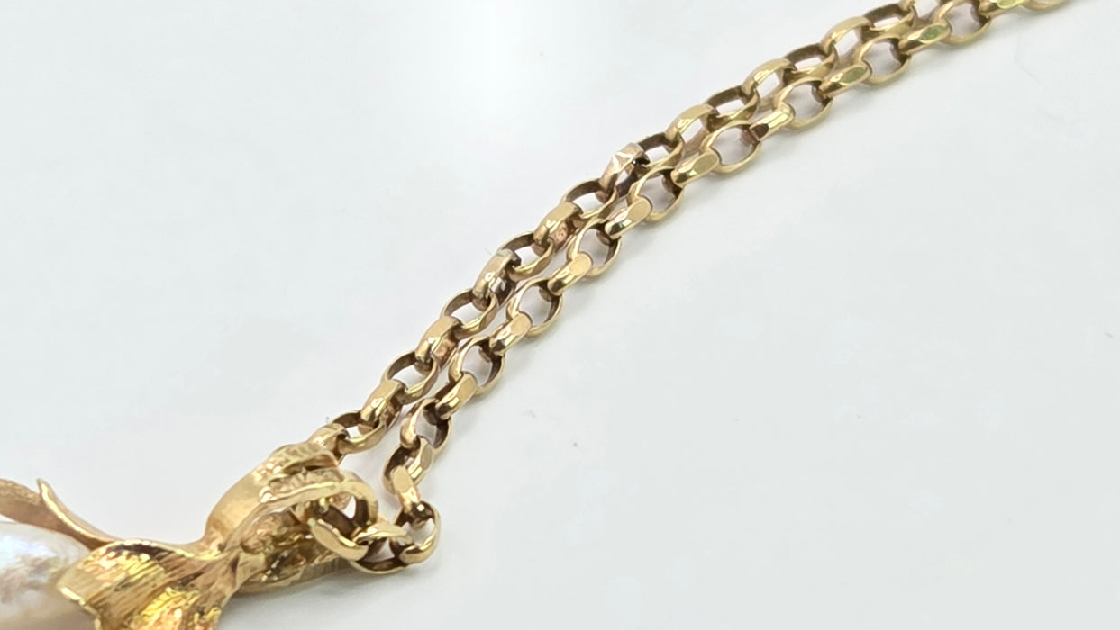 Vintage: 9ct Yellow Gold Baroque Freshwater Pearl Belcher Chain Necklace — From 1979
