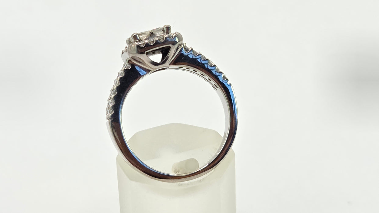 Vintage: 18ct White Gold Princess Cut Diamond Halo Dress Ring — 1.00ct
