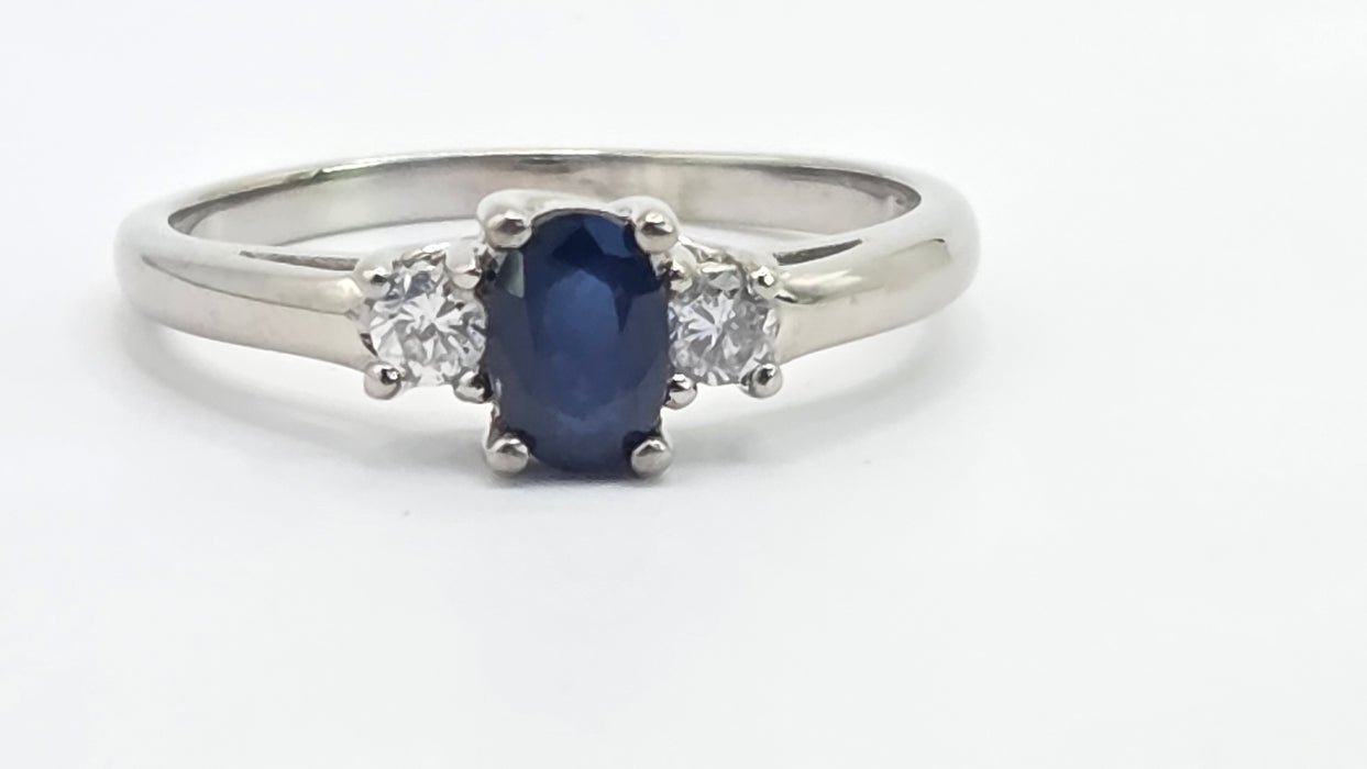 Vintage: 9ct White Gold Oval Sapphire & Diamond Three Stone Ring