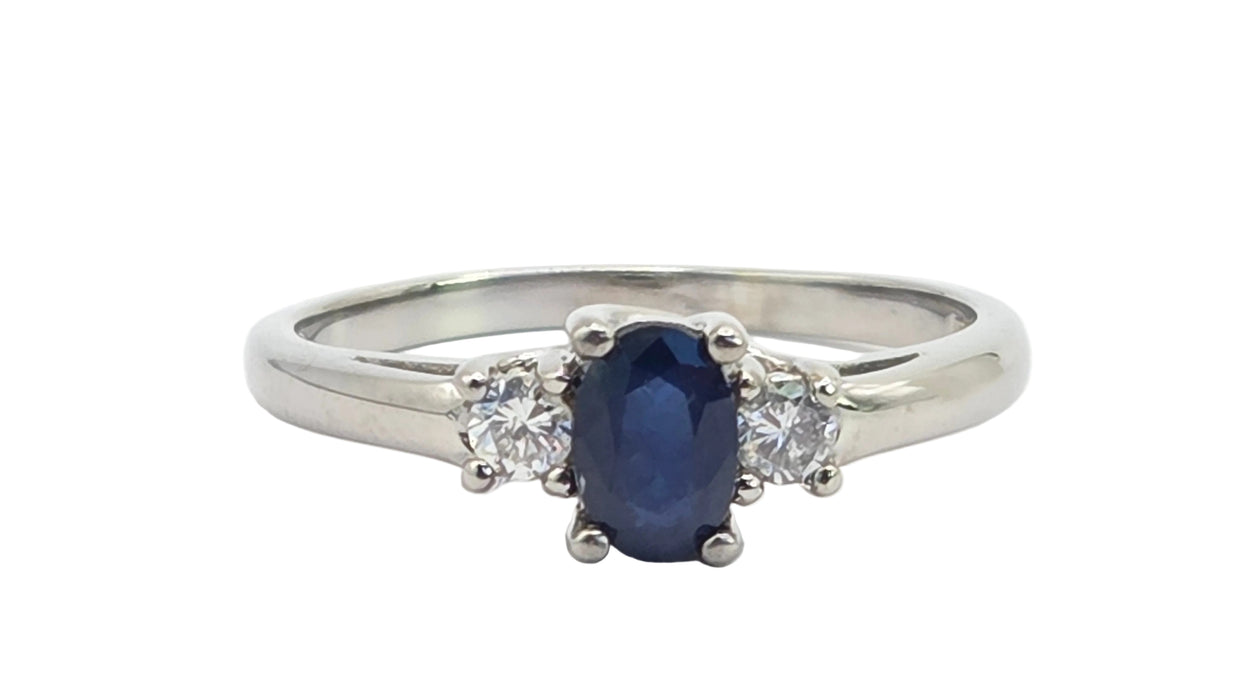 Vintage: 9ct White Gold Oval Sapphire & Diamond Three Stone Ring
