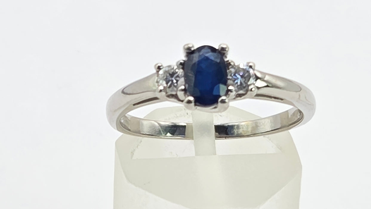 Vintage: 9ct White Gold Oval Sapphire & Diamond Three Stone Ring