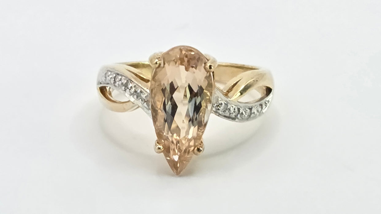 Vintage: 9ct Yellow Gold Pear Cut Morganite & Diamond Crossover Ring