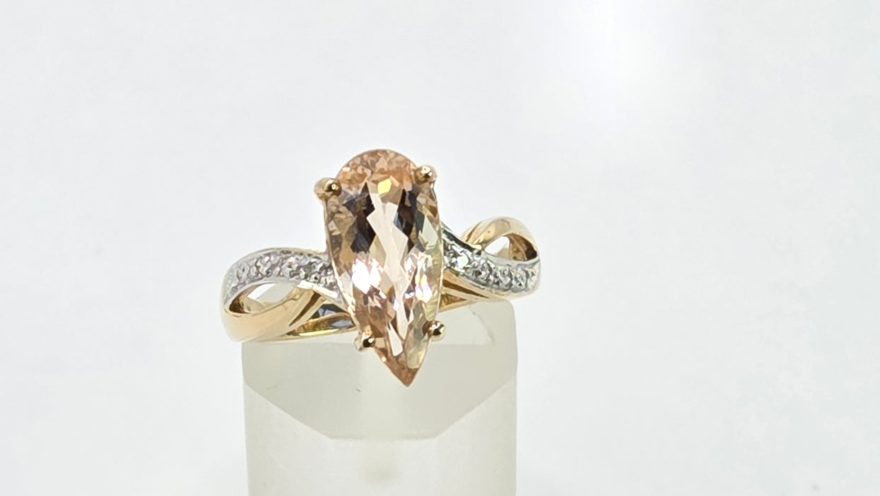 Vintage: 9ct Yellow Gold Pear Cut Morganite & Diamond Crossover Ring