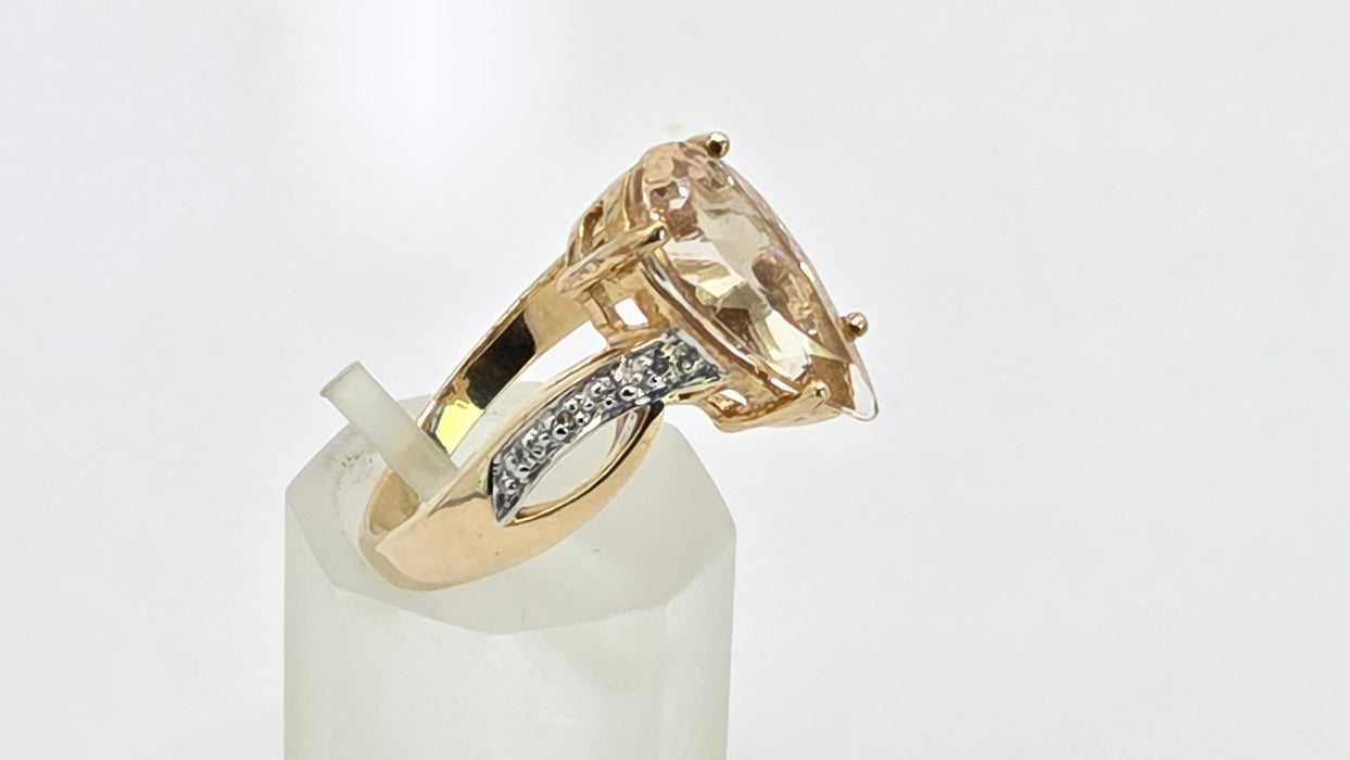 Vintage: 9ct Yellow Gold Pear Cut Morganite & Diamond Crossover Ring