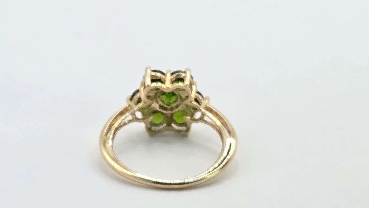 Vintage: 9ct Yellow Gold Chrome Diopside Daisy Cluster Ring