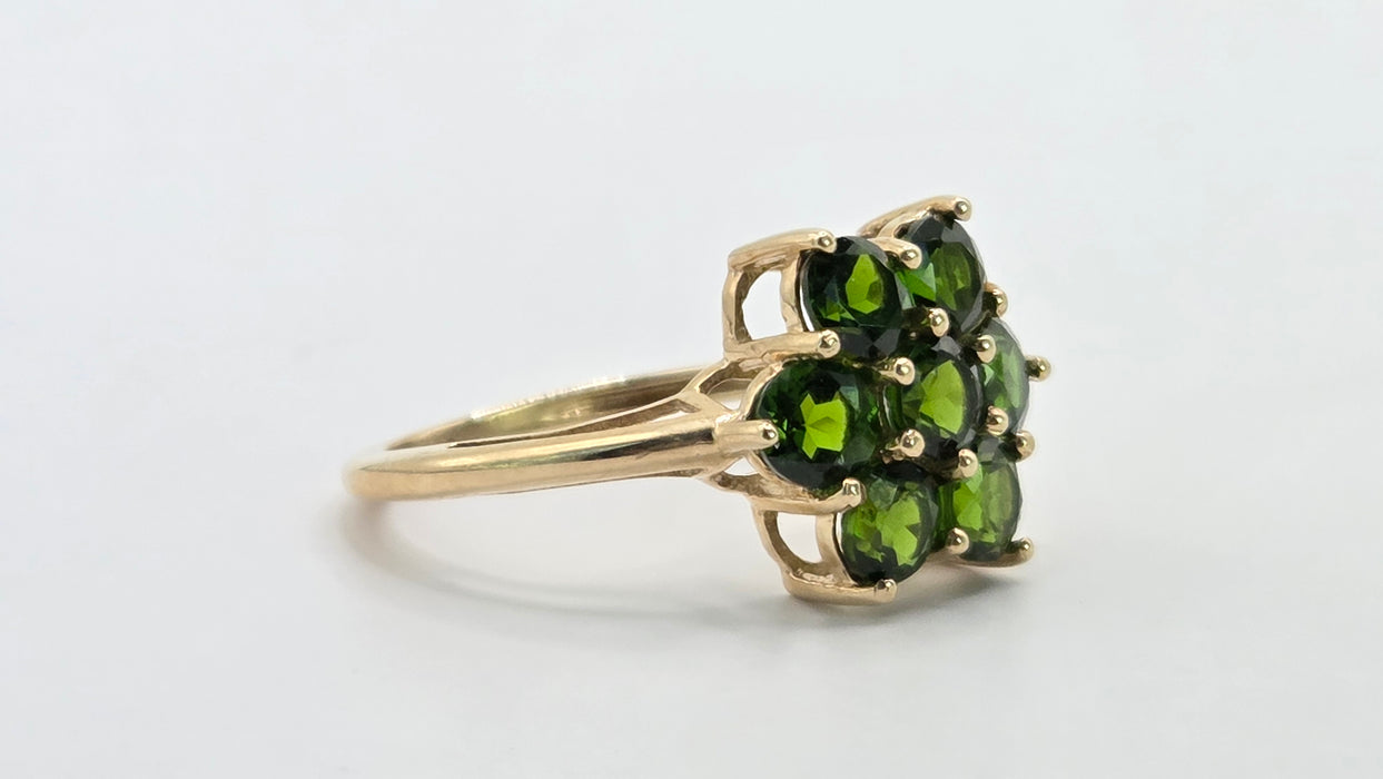 Vintage: 9ct Yellow Gold Chrome Diopside Daisy Cluster Ring