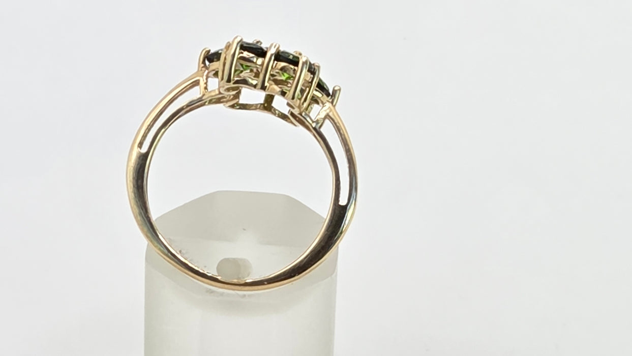 Vintage: 9ct Yellow Gold Chrome Diopside Daisy Cluster Ring