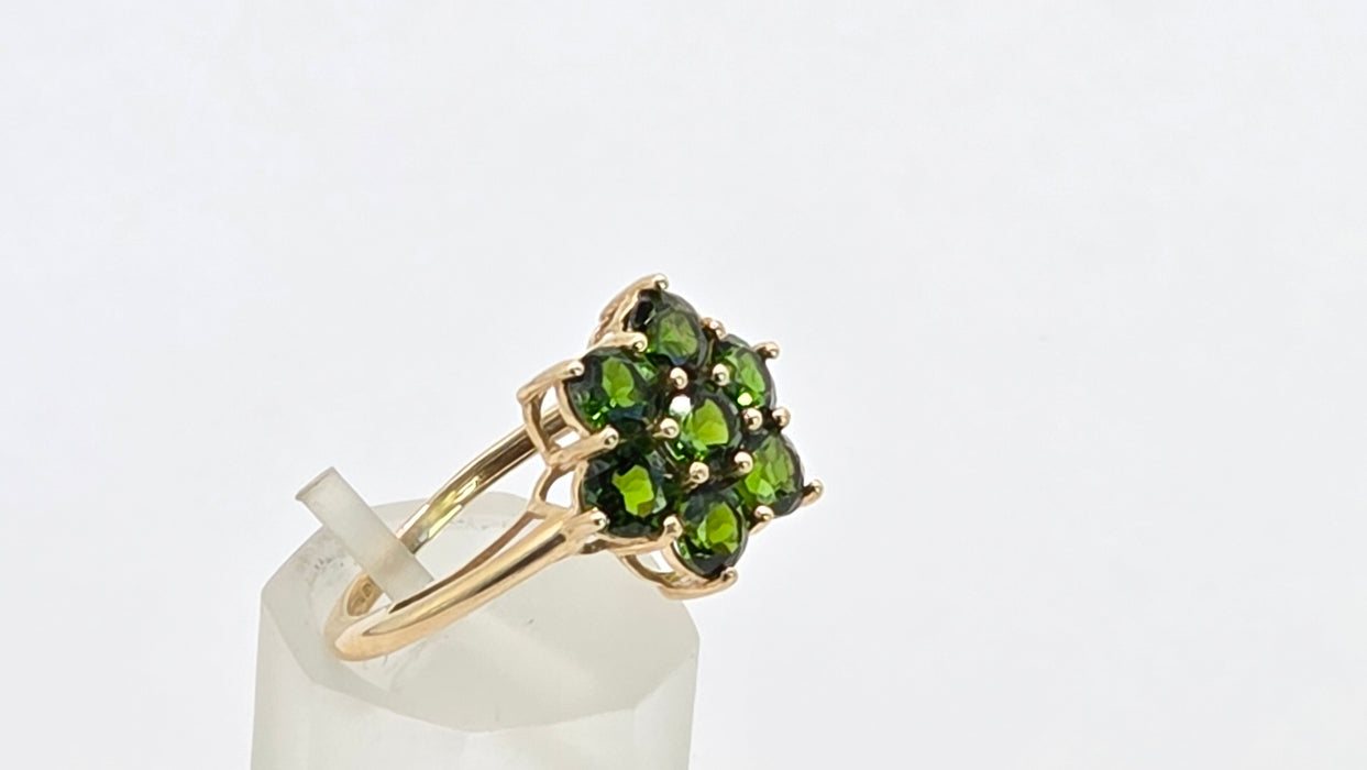 Vintage: 9ct Yellow Gold Chrome Diopside Daisy Cluster Ring