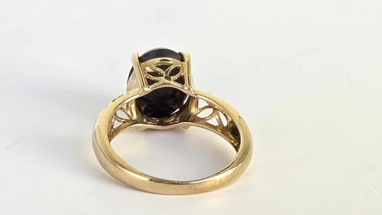 Vintage: 9ct Yellow Gold Black Spinel Cabochon Solitaire Ring