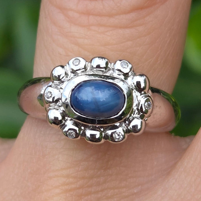 Vintage: 9ct White Gold Star Sapphire & Diamond Cluster Cocktail Ring