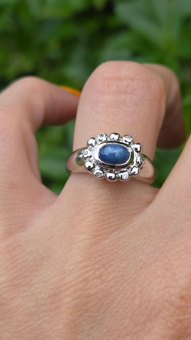 Vintage: 9ct White Gold Star Sapphire & Diamond Cluster Cocktail Ring