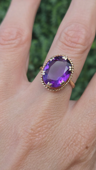 Vintage: 9ct Yellow Gold Amethyst Oval Solitaire Ring