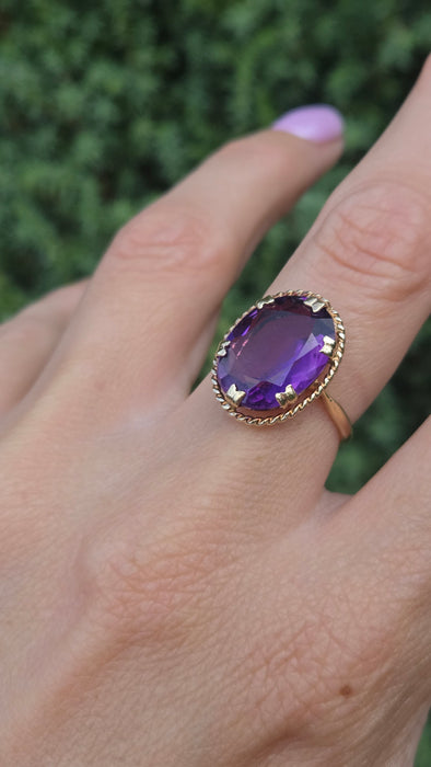 Vintage: 9ct Yellow Gold Amethyst Oval Solitaire Ring