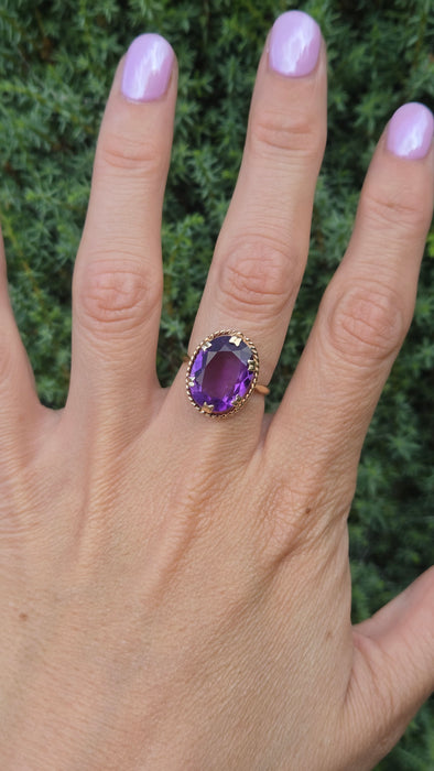 Vintage: 9ct Yellow Gold Amethyst Oval Solitaire Ring