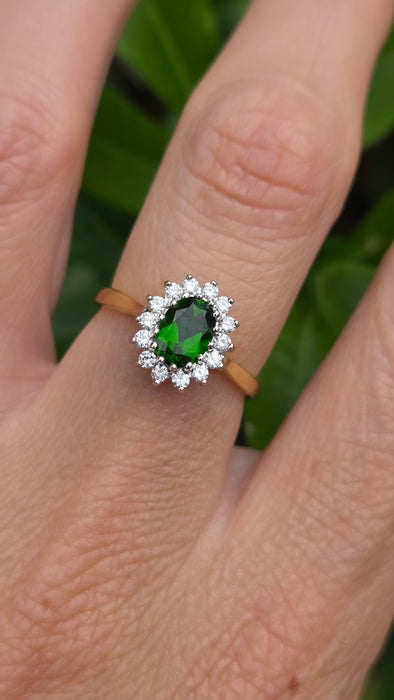 Vintage: 18ct Yellow Gold Green Tourmaline & Diamond 0.28ct Oval Cluster Ring — From 1994