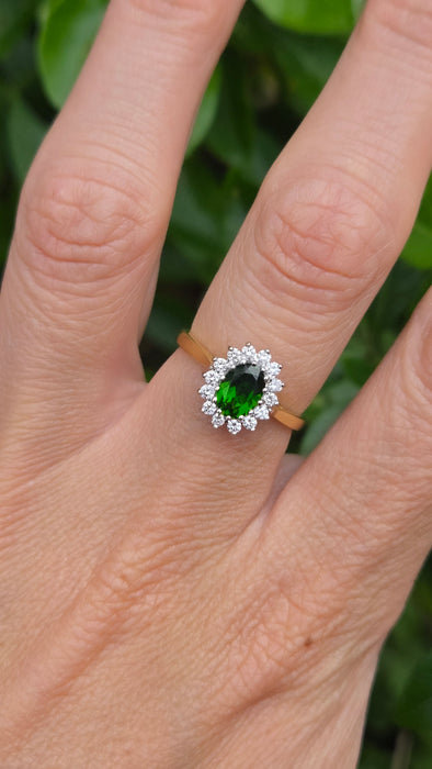 Vintage: 18ct Yellow Gold Green Tourmaline & Diamond 0.28ct Oval Cluster Ring — From 1994