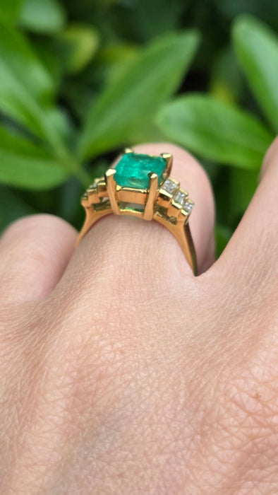 Vintage: 18ct Yellow Gold Emerald Cut Emerald & Diamond Dress Ring — 0.56ct