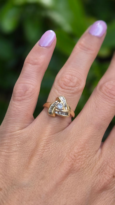 Vintage: 14ct Yellow Gold Diamond 0.33ct Lover's Knot Dress Ring