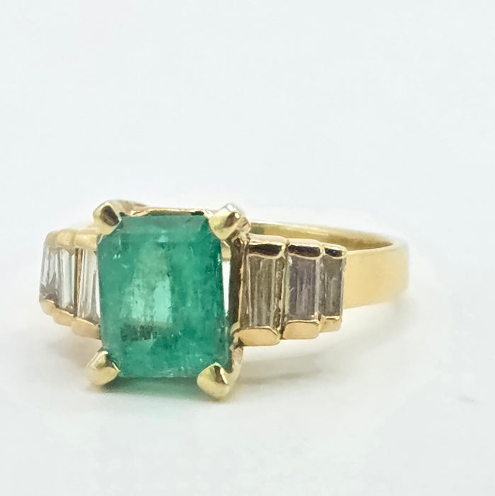 Vintage: 18ct Yellow Gold Emerald Cut Emerald & Diamond Dress Ring — 0.56ct