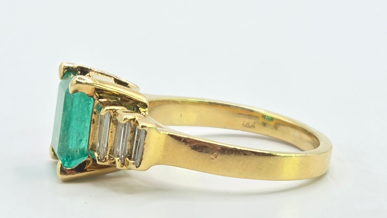 Vintage: 18ct Yellow Gold Emerald Cut Emerald & Diamond Dress Ring — 0.56ct