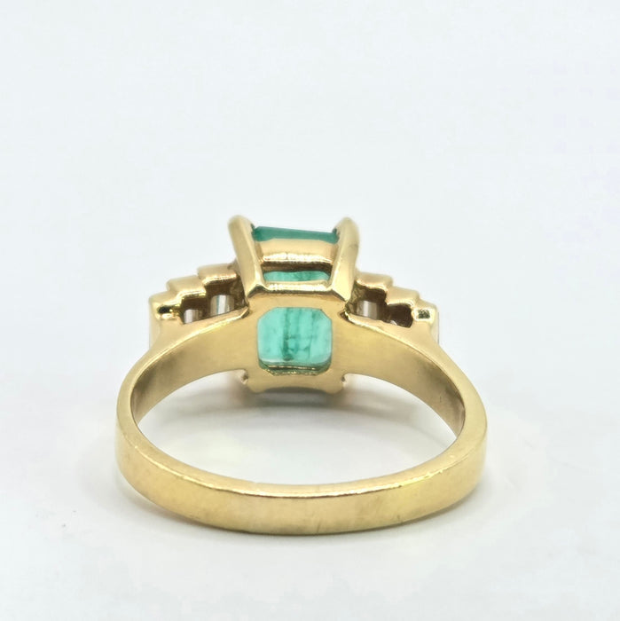 Vintage: 18ct Yellow Gold Emerald Cut Emerald & Diamond Dress Ring — 0.56ct