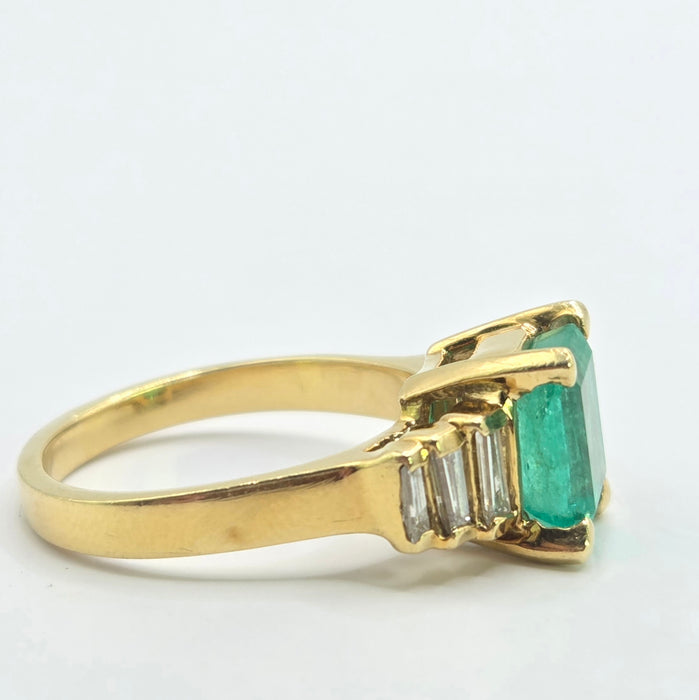Vintage: 18ct Yellow Gold Emerald Cut Emerald & Diamond Dress Ring — 0.56ct