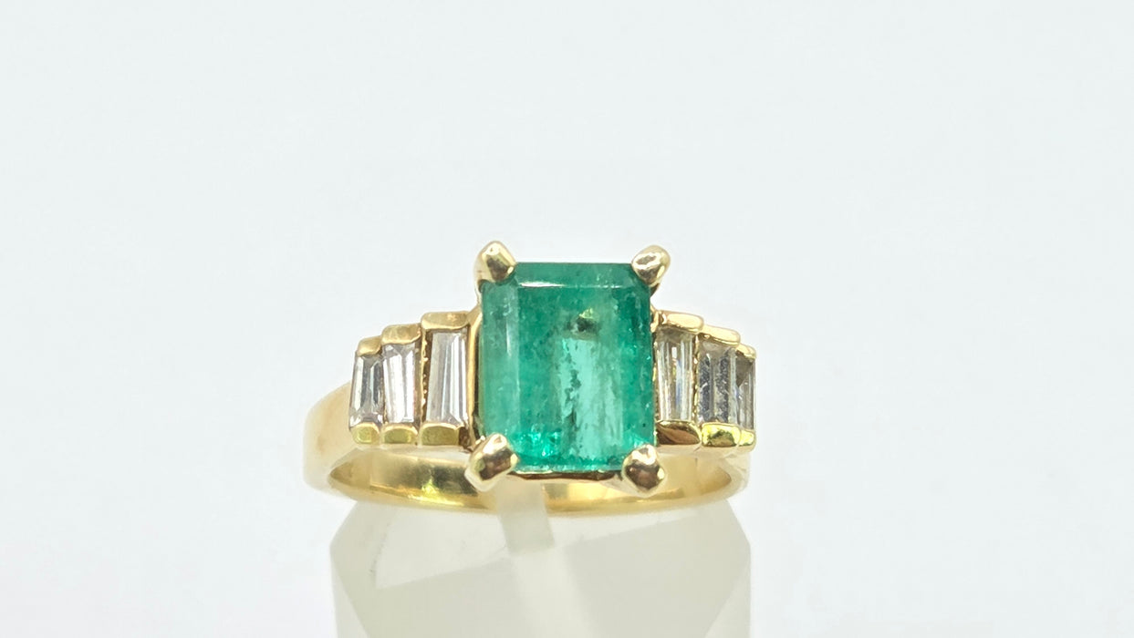 Vintage: 18ct Yellow Gold Emerald Cut Emerald & Diamond Dress Ring — 0.56ct
