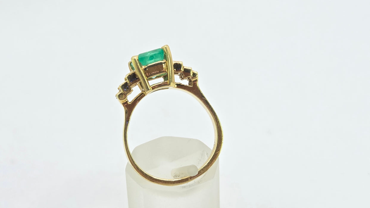 Vintage: 18ct Yellow Gold Emerald Cut Emerald & Diamond Dress Ring — 0.56ct