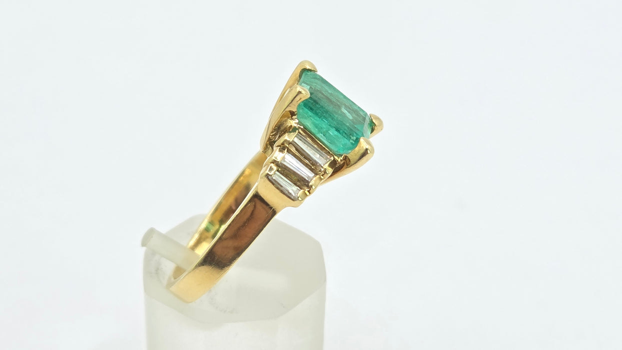 Vintage: 18ct Yellow Gold Emerald Cut Emerald & Diamond Dress Ring — 0.56ct