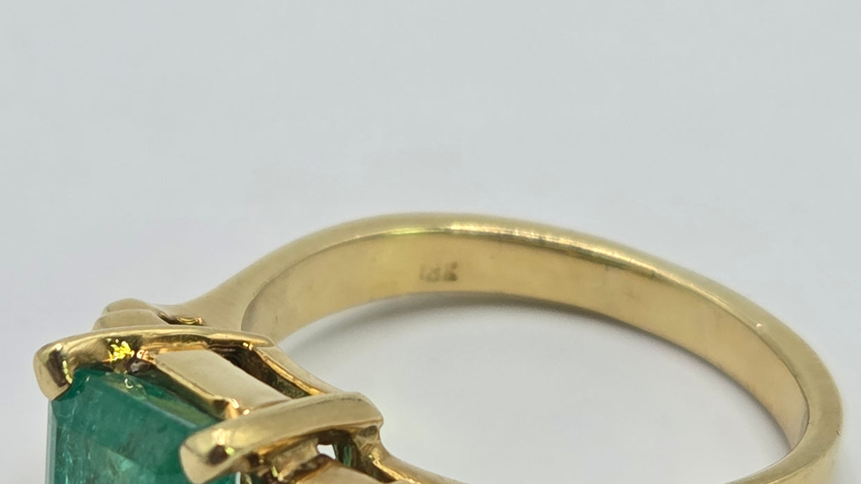 Vintage: 18ct Yellow Gold Emerald Cut Emerald & Diamond Dress Ring — 0.56ct