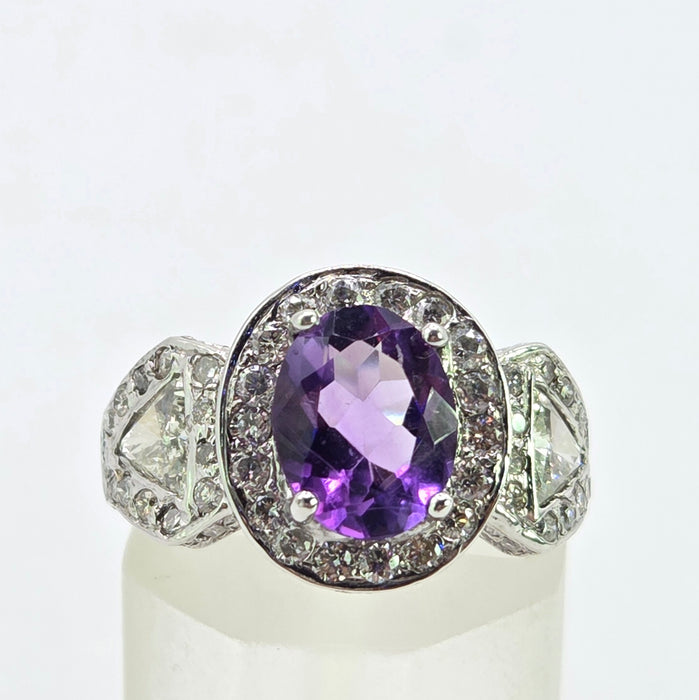 Vintage: 18ct White Gold Oval Amethyst 1.53ct & Diamond 1.30ct Cluster Dress Ring