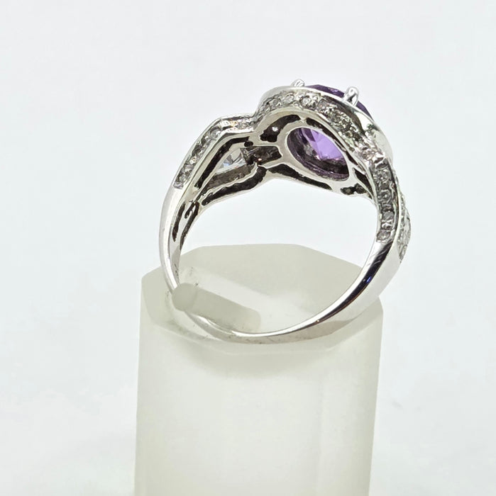 Vintage: 18ct White Gold Oval Amethyst 1.53ct & Diamond 1.30ct Cluster Dress Ring