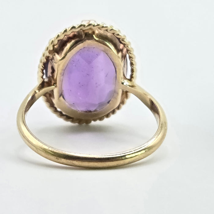 Vintage: 9ct Yellow Gold Amethyst Oval Solitaire Ring