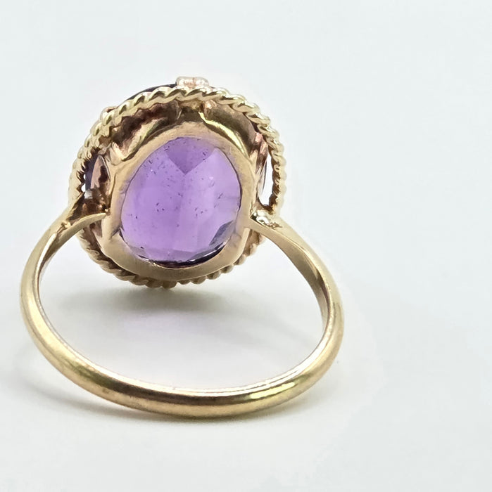 Vintage: 9ct Yellow Gold Amethyst Oval Solitaire Ring