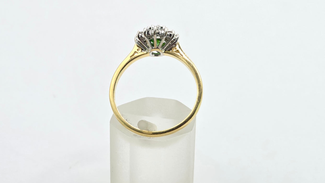 Vintage: 18ct Yellow Gold Green Tourmaline & Diamond 0.28ct Oval Cluster Ring — From 1994