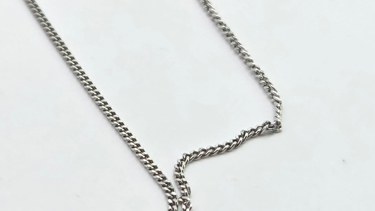 Vintage: Platinum Diamond 0.75ct Pear Shaped Cluster Drop Pendant & Chain