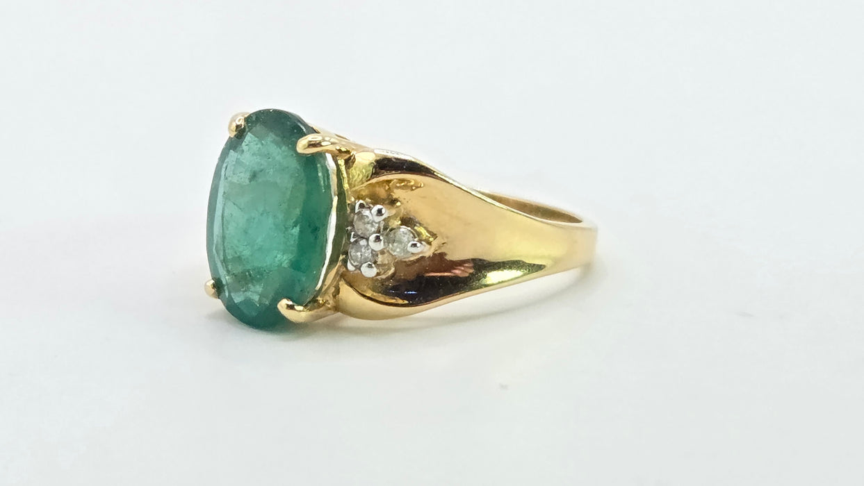 Vintage: 18ct Yellow Gold Emerald 3.03ct & Diamond Dress Ring