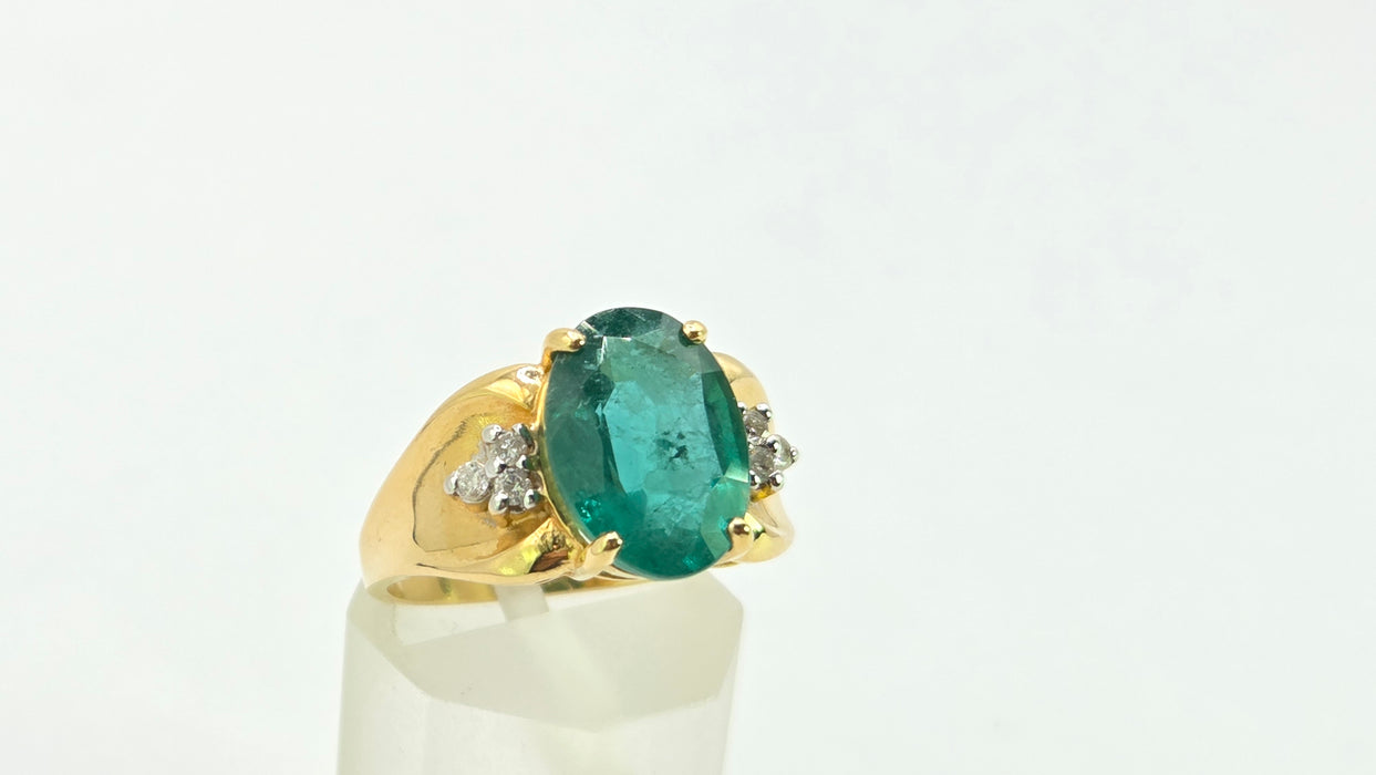 Vintage: 18ct Yellow Gold Emerald 3.03ct & Diamond Dress Ring