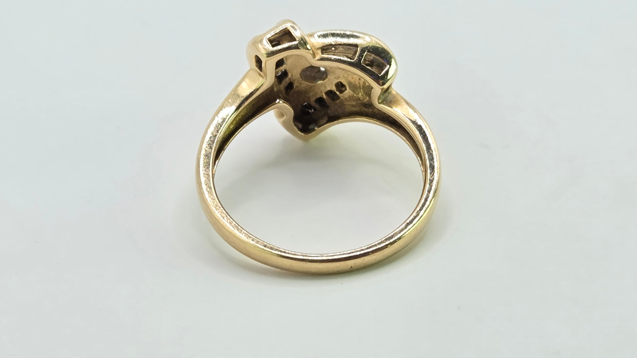 Vintage: 14ct Yellow Gold Diamond 0.33ct Lover's Knot Dress Ring