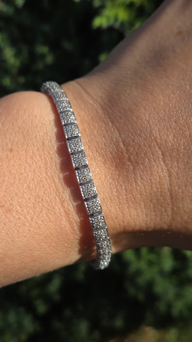 Vintage: 9ct White Gold Diamond 1.20ct 158-Stone Square Link Line Bracelet