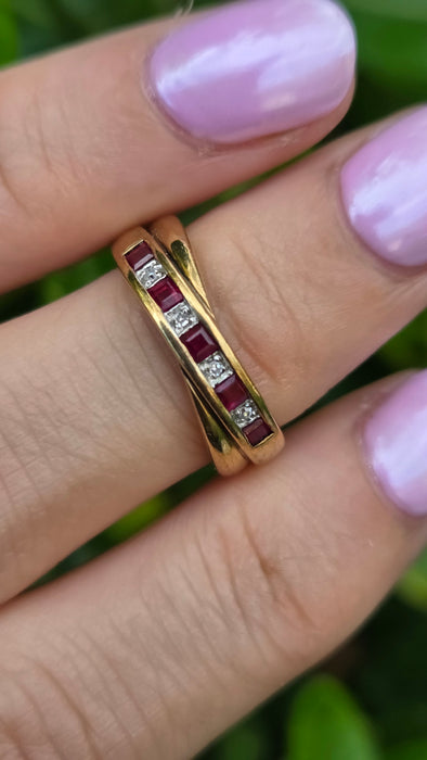 Vintage: 9ct Yellow Gold Ruby & Diamond Crossover Ring