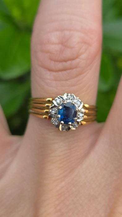 Vintage: 18ct Gold Cornflower Blue Sapphire & Diamond Cluster Ring