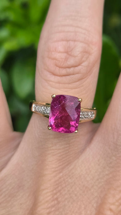 Vintage: 14ct Yellow Gold Rubellite & Diamond Dress Ring
