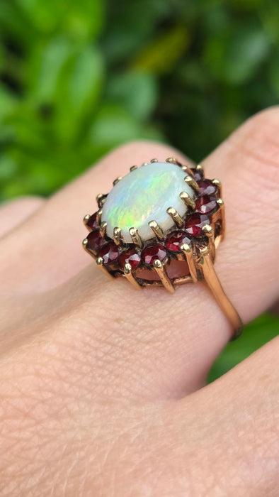 Vintage: 9ct Yellow Gold Opal & Garnet Oval Cluster Ring