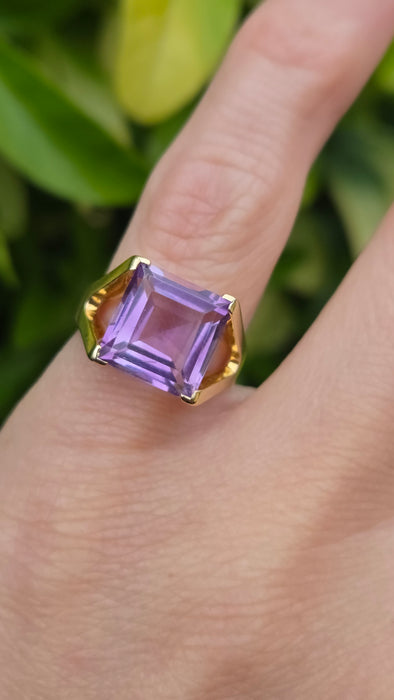 Vintage: 9ct Gold Square Step-Cut Amethyst Solitaire Ring