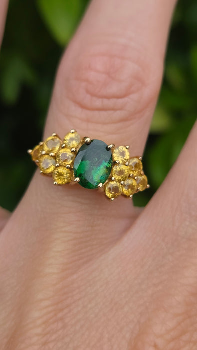 Vintage: 9ct Yellow Gold Green Diopside & Yellow Topaz Dress Ring