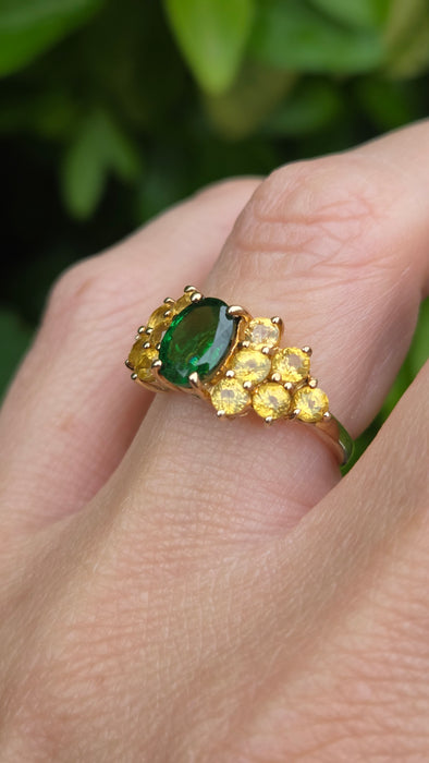 Vintage: 9ct Yellow Gold Green Diopside & Yellow Topaz Dress Ring
