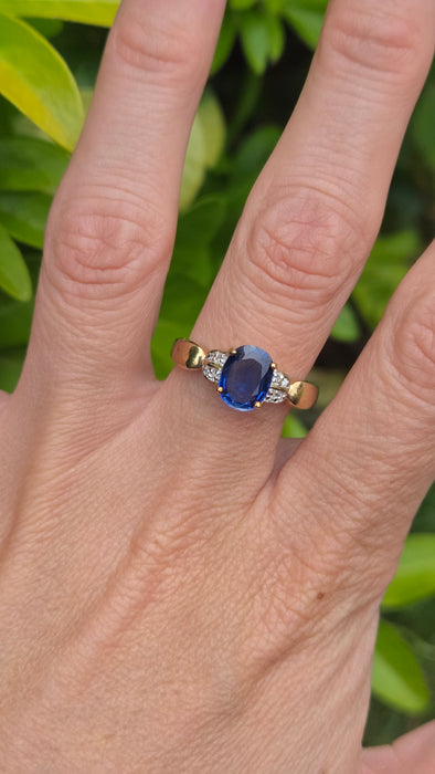Vintage: 9ct Yellow Gold Sapphire & Diamond Ring