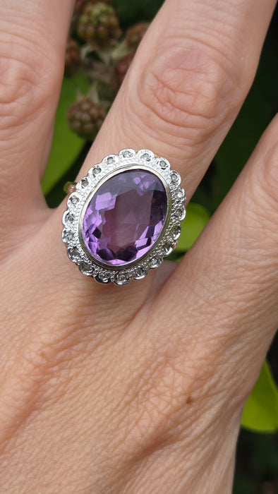 6605 - Vintage; 9ct Gold large Lilac Amethyst 20 Diamonds Diana Style Cluster Ring