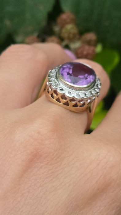 6605 - Vintage; 9ct Gold large Lilac Amethyst 20 Diamonds Diana Style Cluster Ring